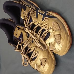 ASICS Gel Tactic Womens Volleyball Shoes